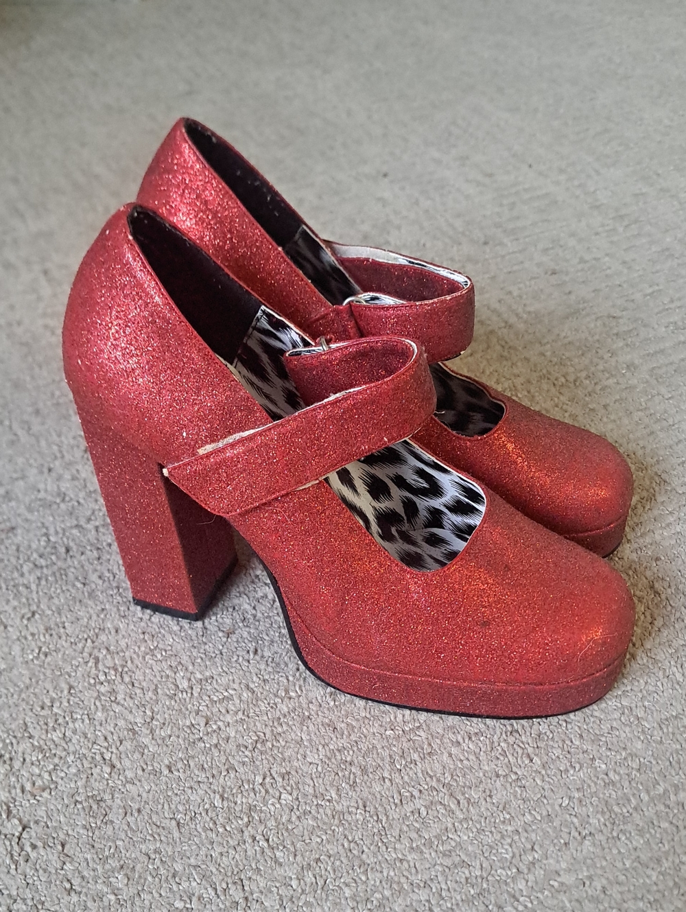 Vintage Very Volatile Red Glitter Platform Mary Jane Heels (7.5)